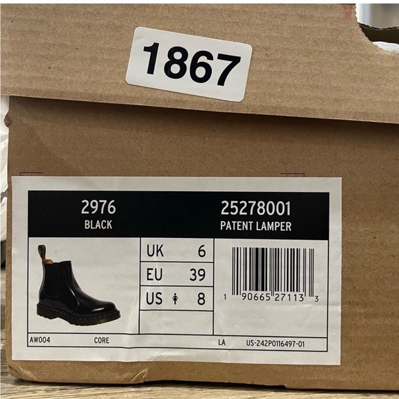 Dr. Martens Women's 2976 Chelsea Boot Black Patent Lamper Size 8 - Picture 2 of 9